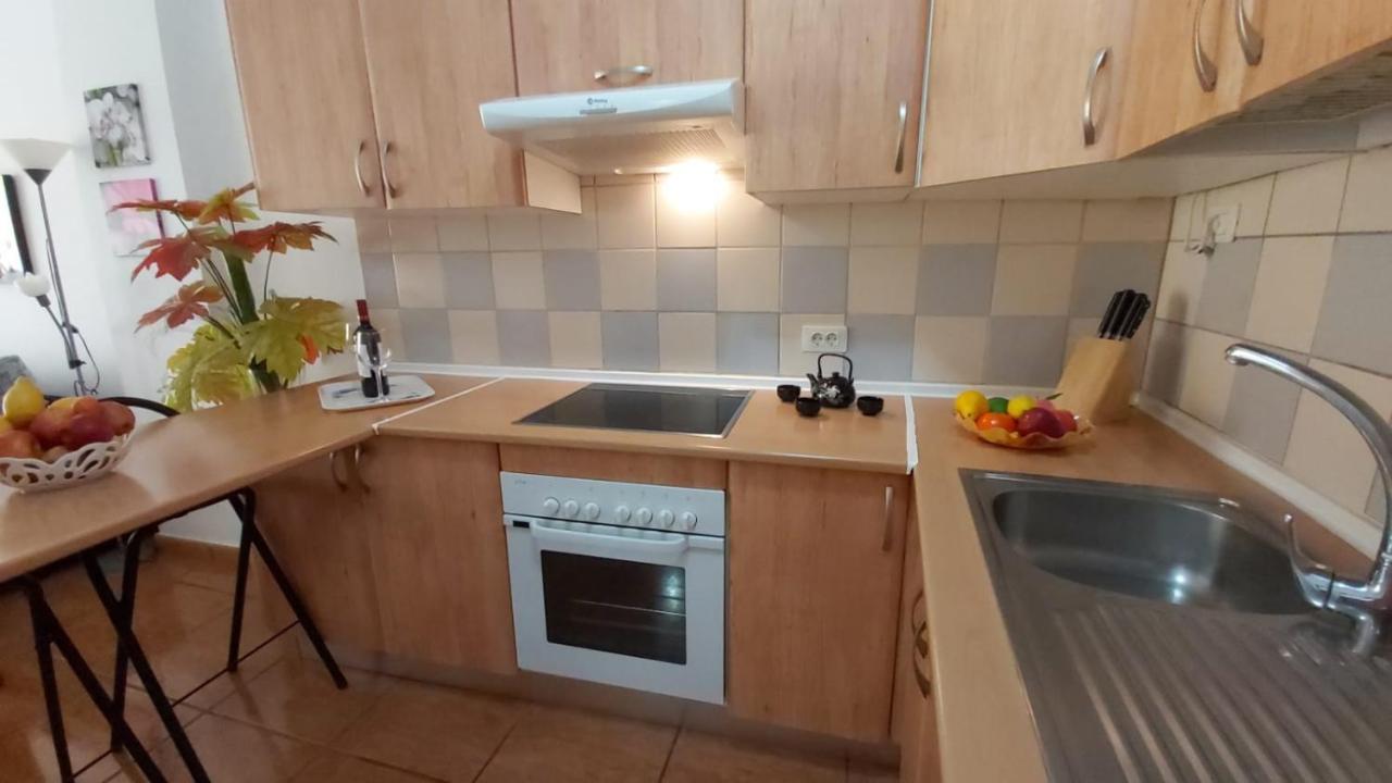 431 - Edif Aguamarina - Vacation Rental Home In The Coast Line Of Golf Del Sur San Miguel de Abona Esterno foto